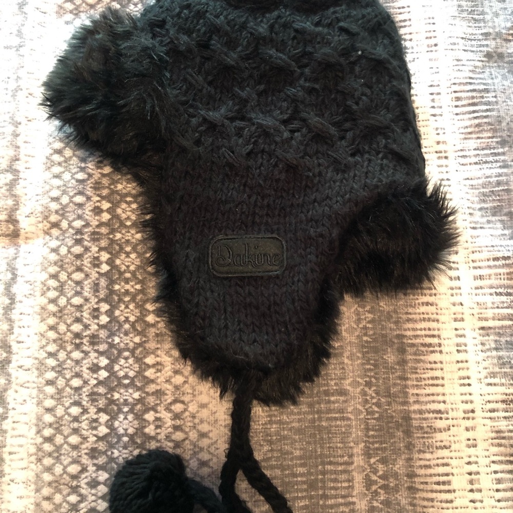 Hat - Picture 3 of 4